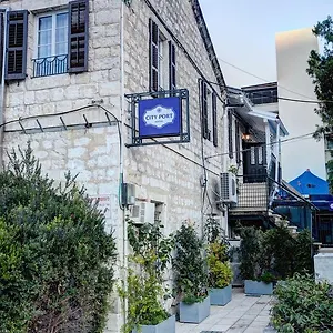 בדוק זמינות