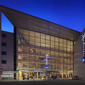 מלון Radisson Blu London Stansted Airport